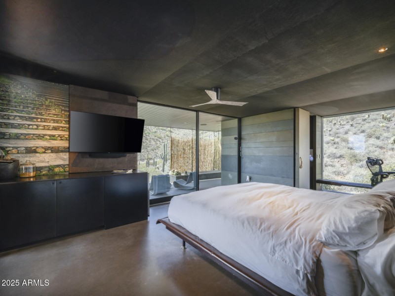 Hidden Valley Desert House