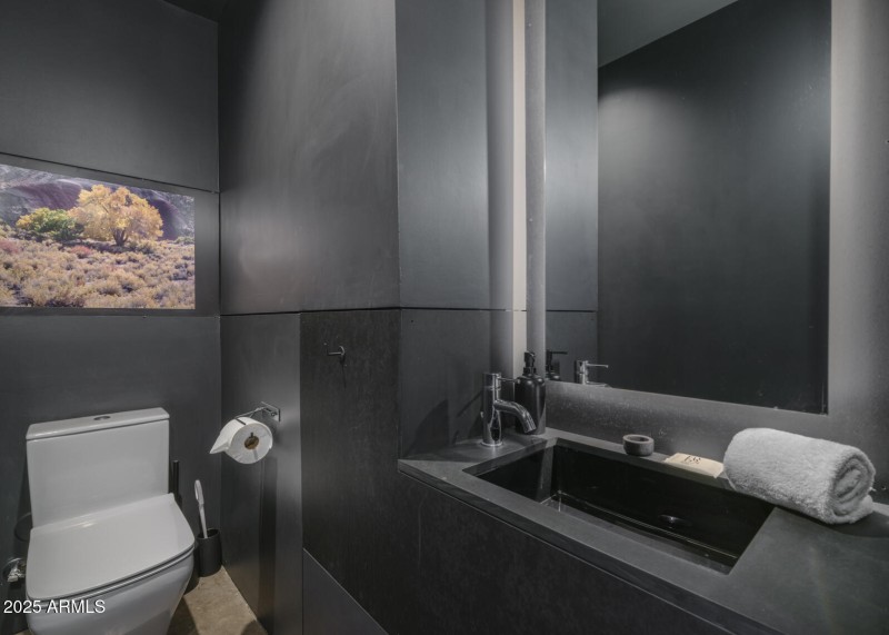 Hidden Valley Desert House