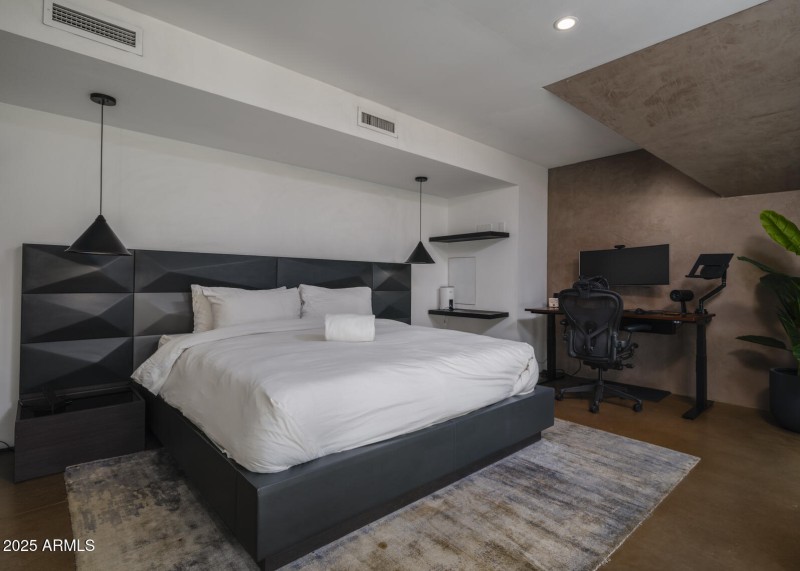 Hidden Valley Desert House