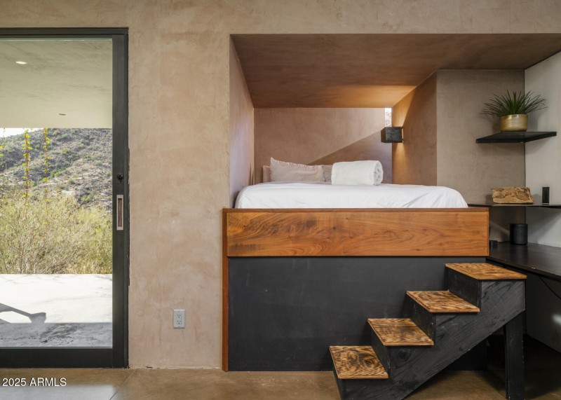 Hidden Valley Desert House