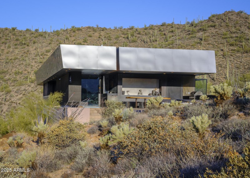 Hidden Valley Desert House