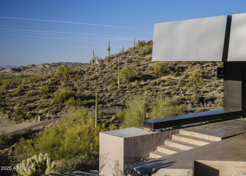 Hidden Valley Desert House