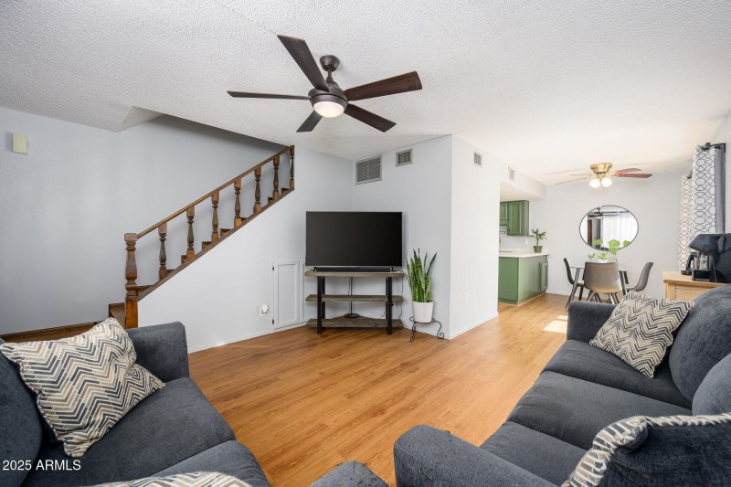 834 E FOUNTAIN ST 4 - Photo 3