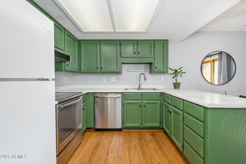 834 E FOUNTAIN ST 4 - Photo 6