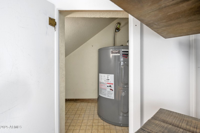 834 E FOUNTAIN ST 4 - Photo 31