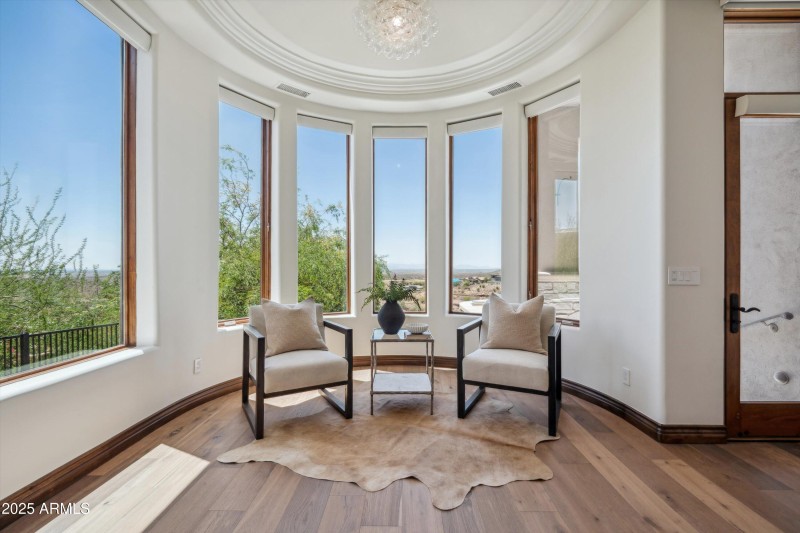 Primary Bedroom Sitting Area