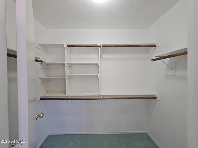 7b Second bedroom walk-in