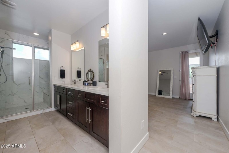 Primary Bath-Bedroom