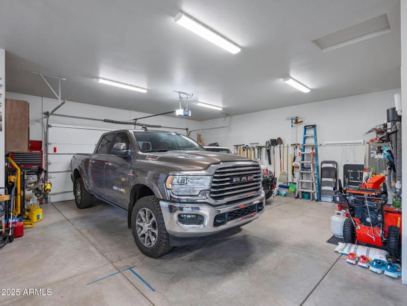 oversized 3 car garage