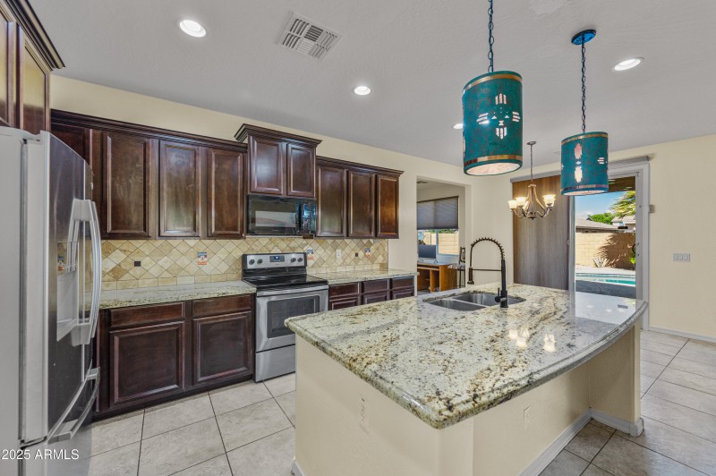 Cabinets with crown moulding
