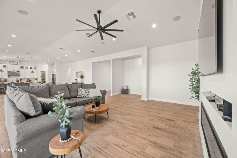 22145 W Harwell Rd Buckeye AZ 85326-83