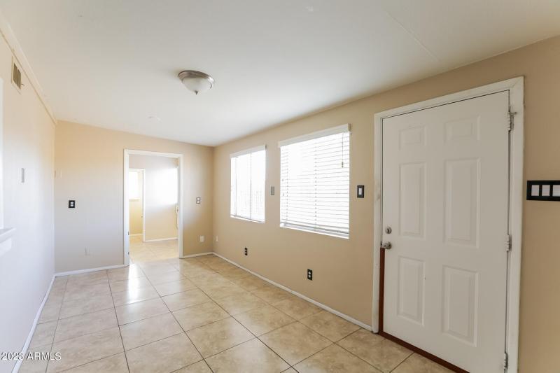 003-photo-living-room-10941716