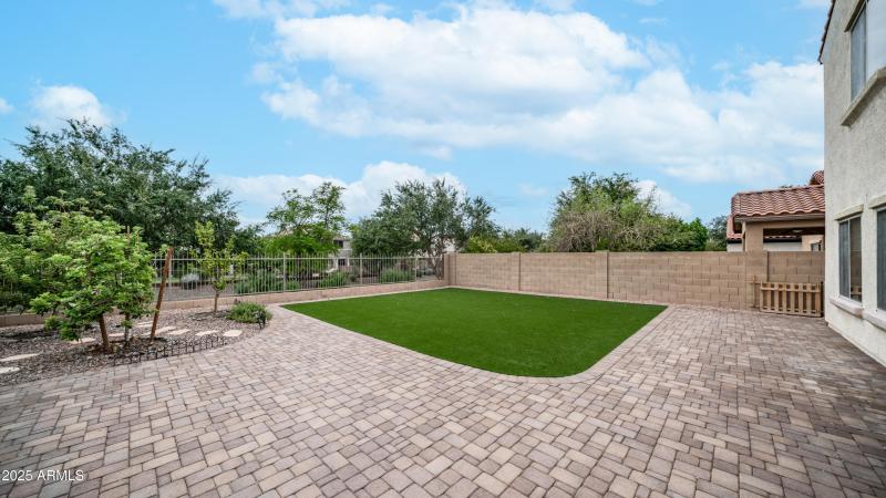 5131 W El Cortez Trl Exterior Photos-5