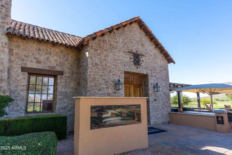 Clubhouse Dining Entry