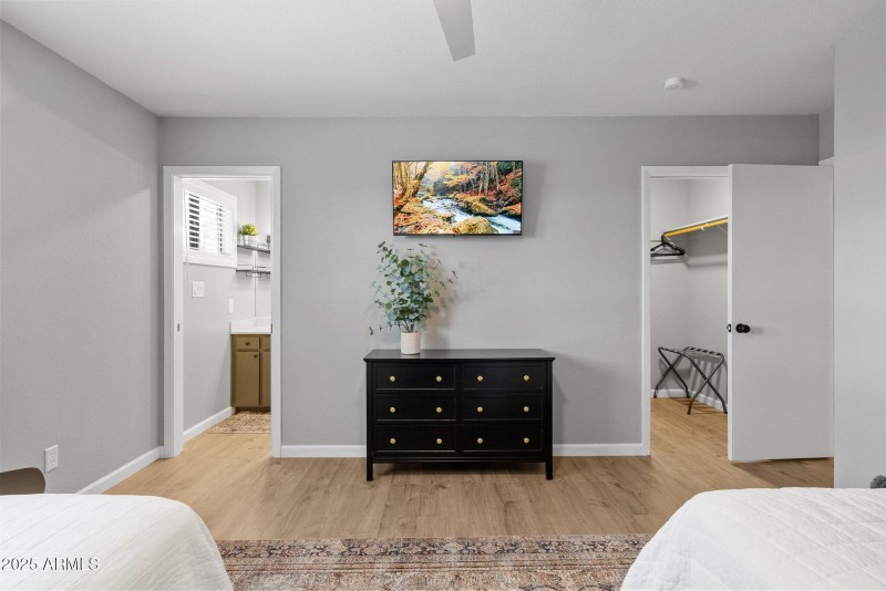 Bedroom 2 Ensuite Bathroom Walkin Closet