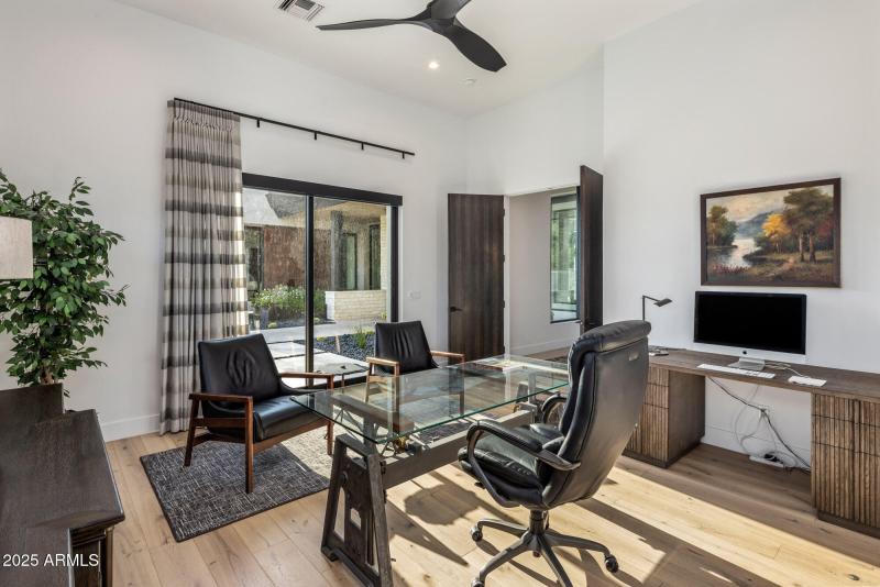 Primary Suite Office