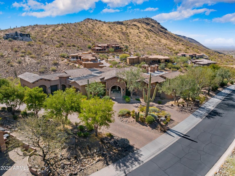 001_Aerial View of Front