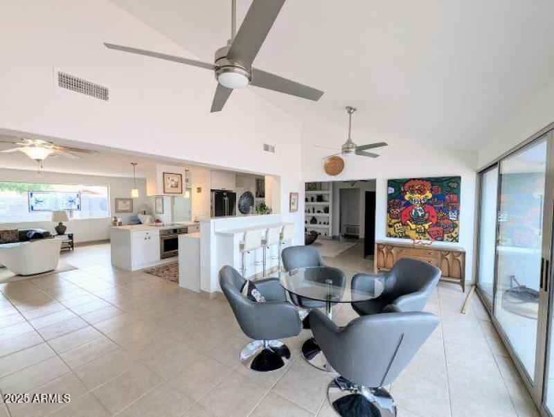 Tempe 85282 family room