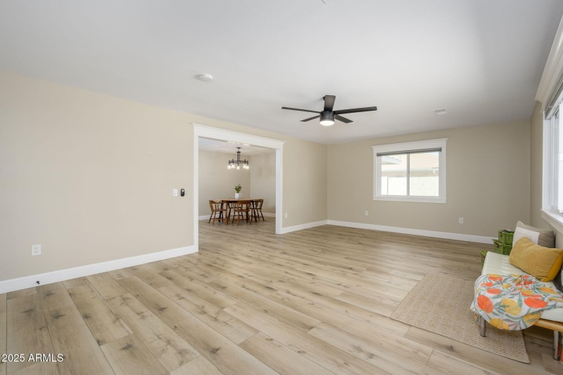 6-web-or-mls-Pineridge-14