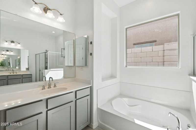 24-web-or-mls-Catalina-24 (1)