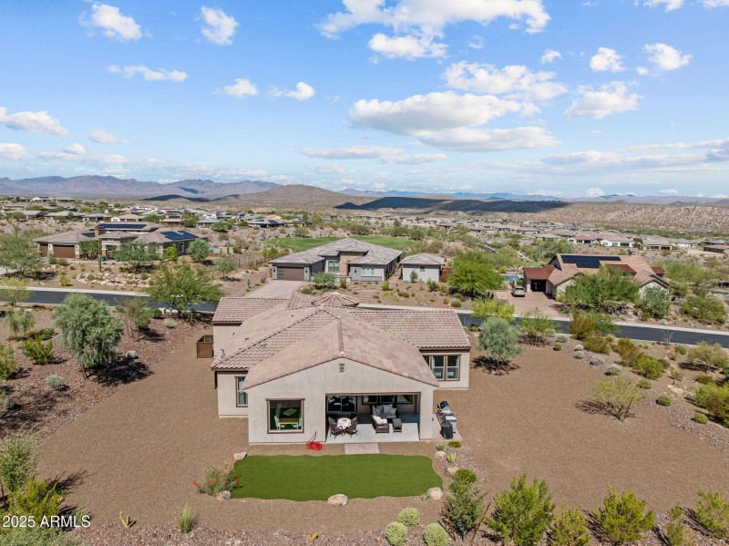 Room to build RVBay/guest house