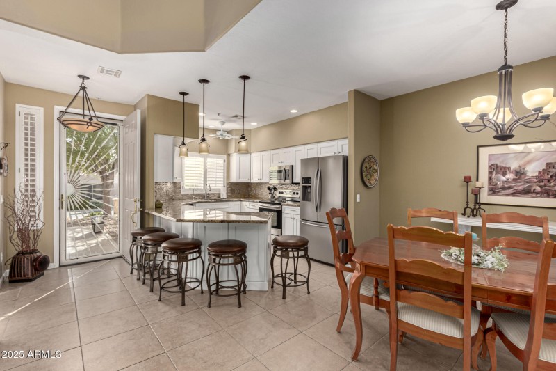 08-Ave of the Fountains