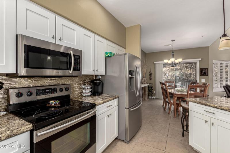 10-Ave of the Fountains