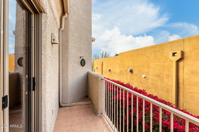 23-Ave of the Fountains