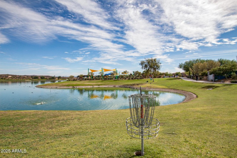 38-Ave of the Fountains