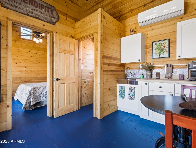 625 W Arrow Wash Tr-24