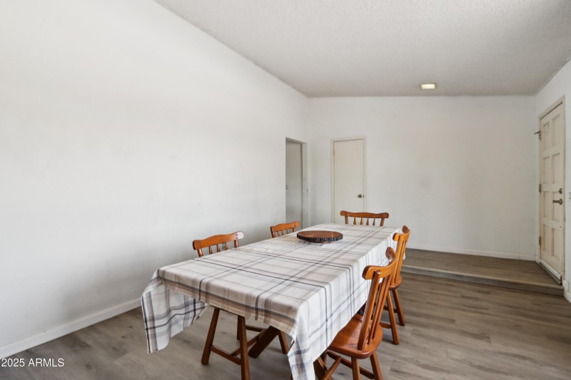 10-print-E Colgate Dr-S0309-010