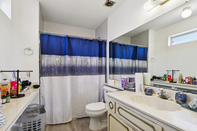 18-print-E Colgate Dr-S0309-018