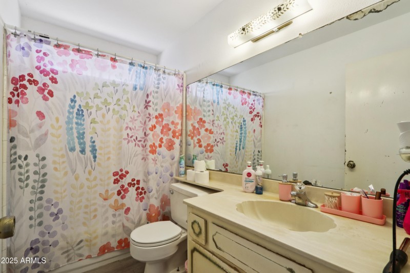 23-print-E Colgate Dr-S0309-023