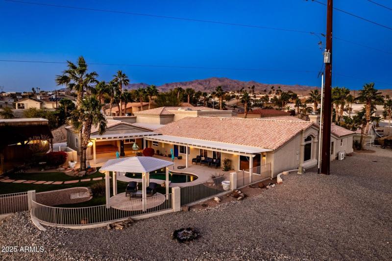 064_Aeiral View Back