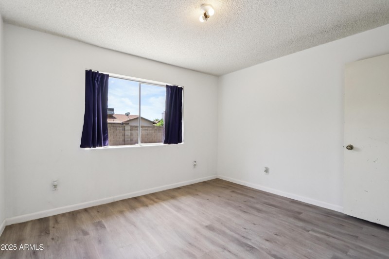 28-print-E Colgate Dr-S0309-028