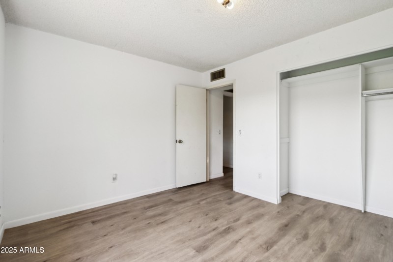 29-print-E Colgate Dr-S0309-029