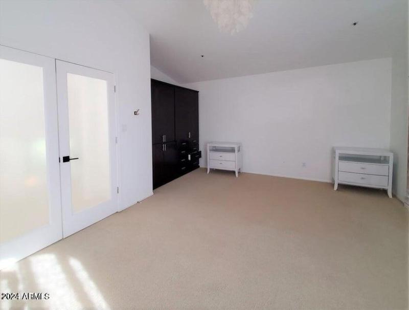 20211222164913660771000000-o