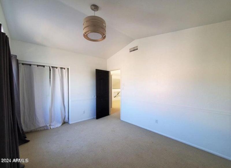 20211222164918601969000000-o