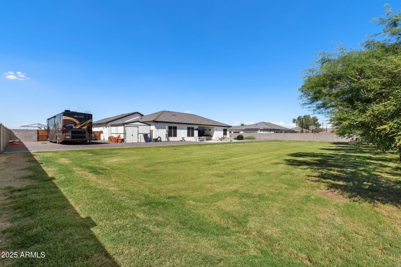 27__18717 E Chestnut Dr