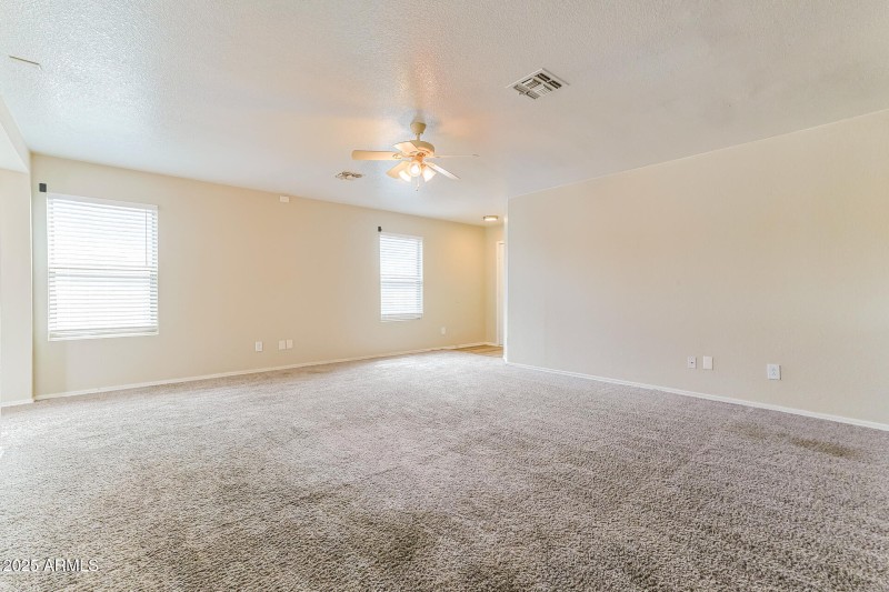 003-photo-living-room-14762660