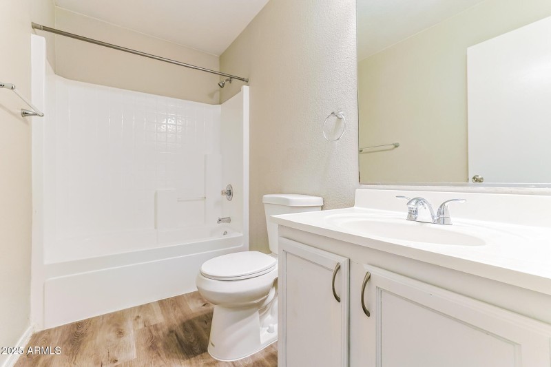 019-photo-bathroom-14762668
