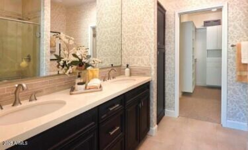 U20A L4 Villa Model Owners Bath