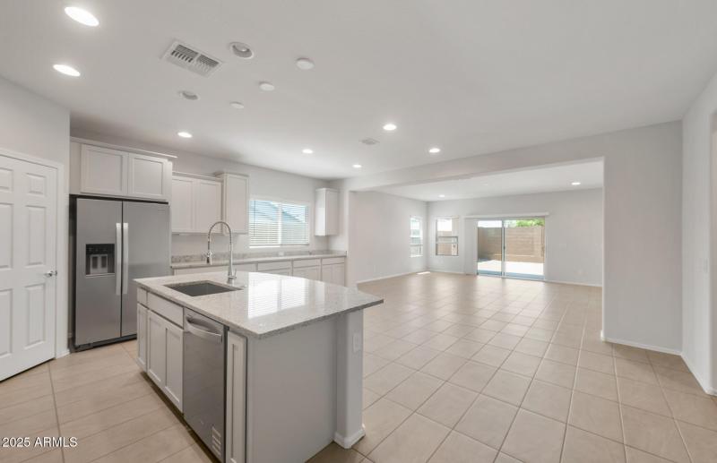 Kitchen/Cafe/Gathering Room