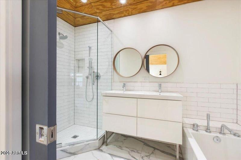 20220317185037736667000000-o