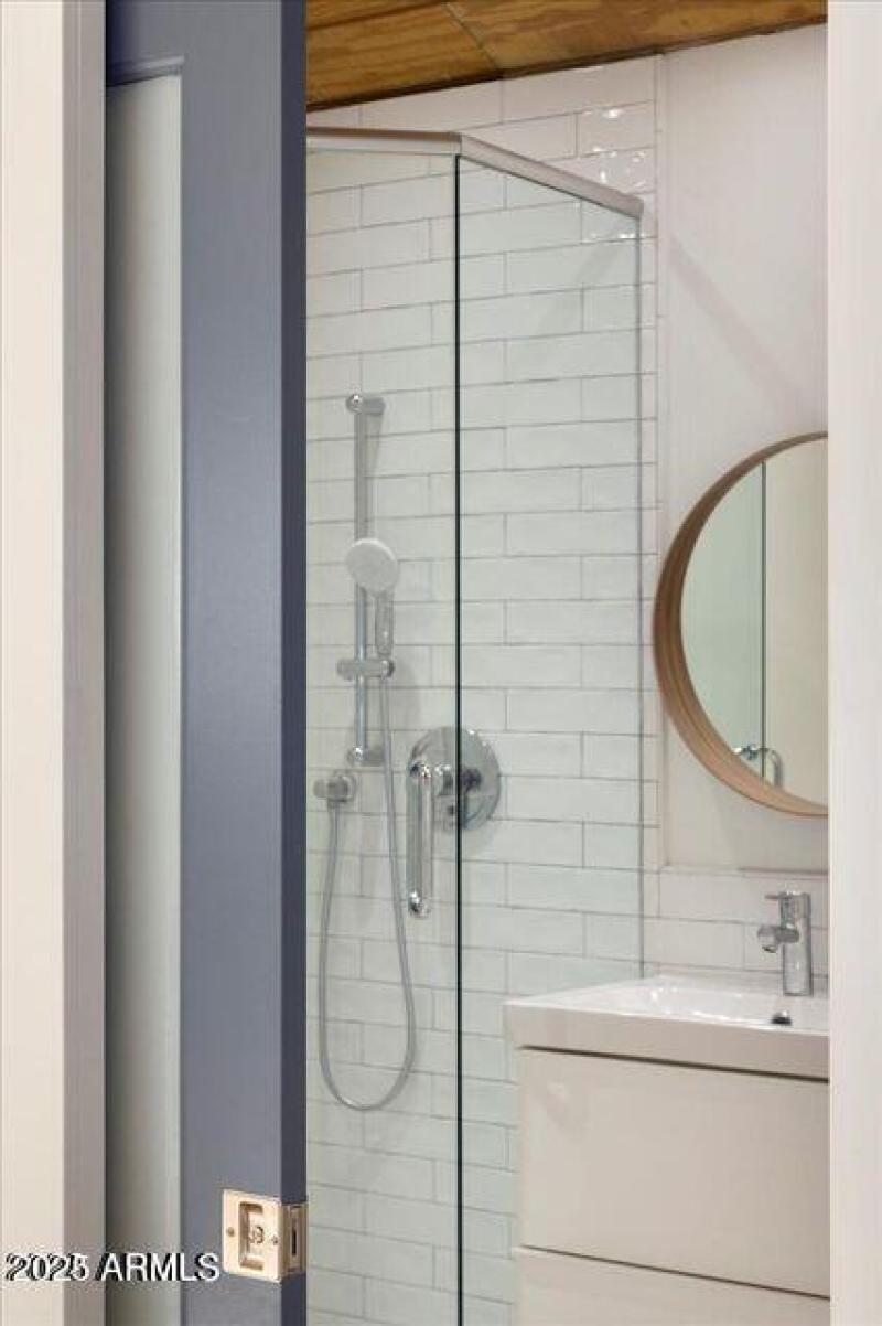 20220317185101473965000000-o