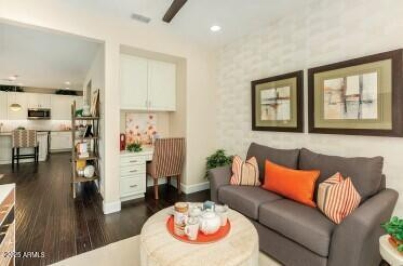 Cholla Villa Model Den