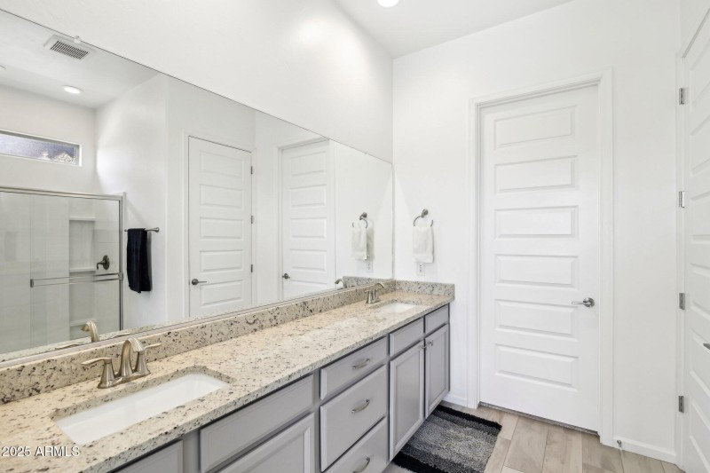 24-web-or-mls-E Prairie Aster Ln-024