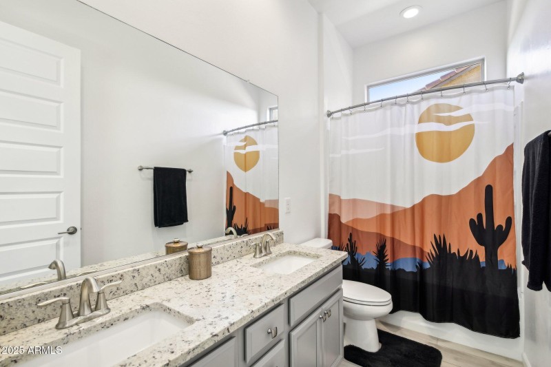 32-web-or-mls-E Prairie Aster Ln-032