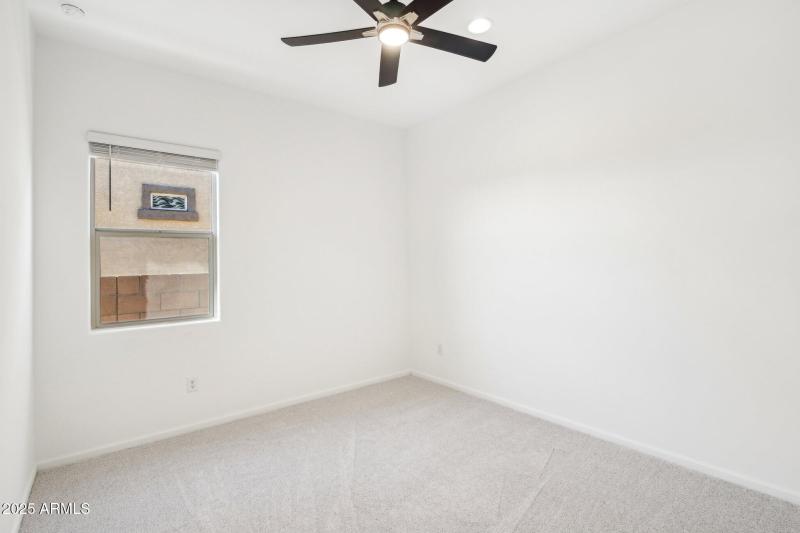 33-web-or-mls-E Prairie Aster Ln-033