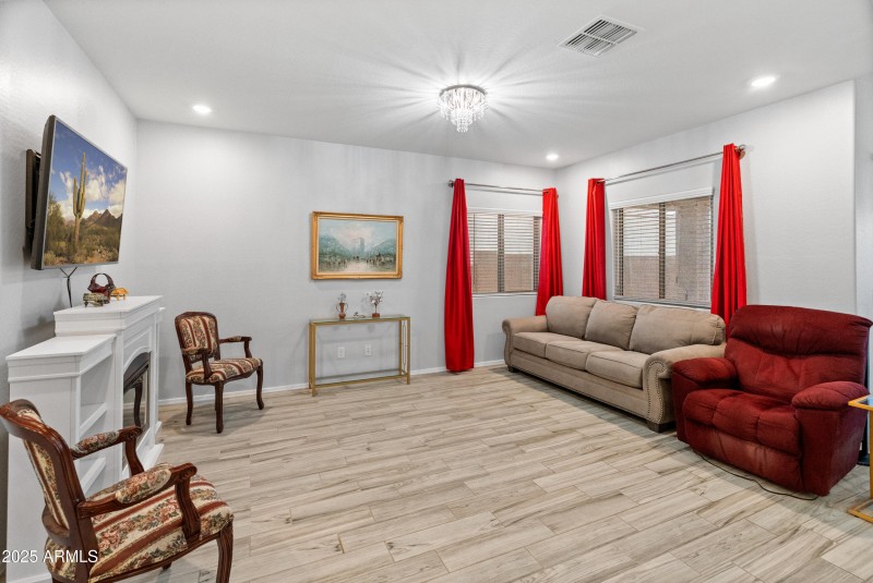 12739 W Myrtle Ave-20